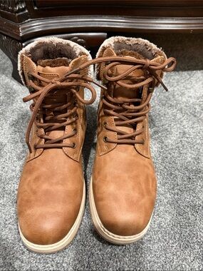 Women's Tan Lace-Up Faux-Fur Winter Boots purchased from Amazon. 7.5